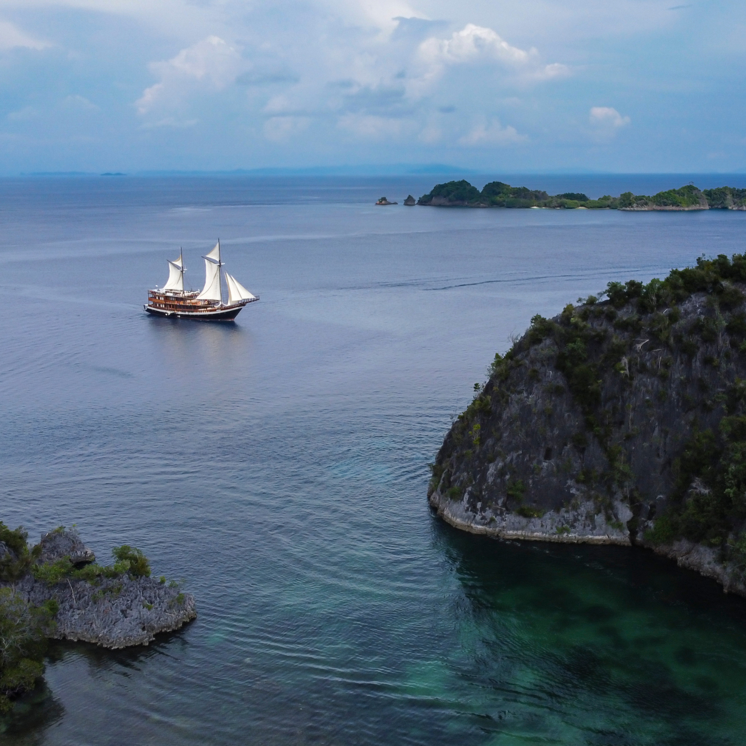 Coralia Liveaboards Sailing in Raja Ampat